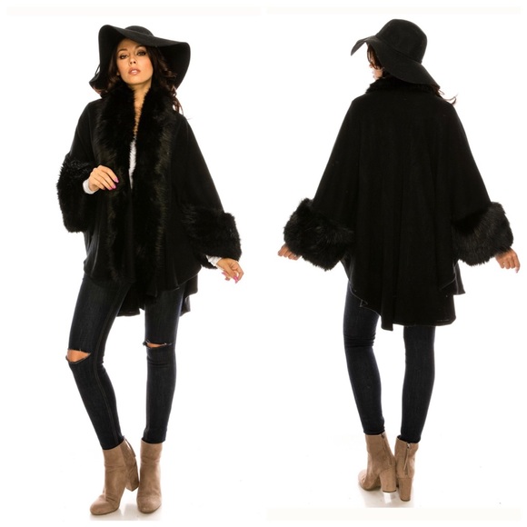 Knit Poncho with Faux Fur lined collar - One Size - Picture 2 of 6